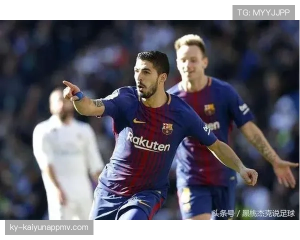 杜埃与登贝莱的突破能力与进攻效率对比：机制、效果与角色适配性分析